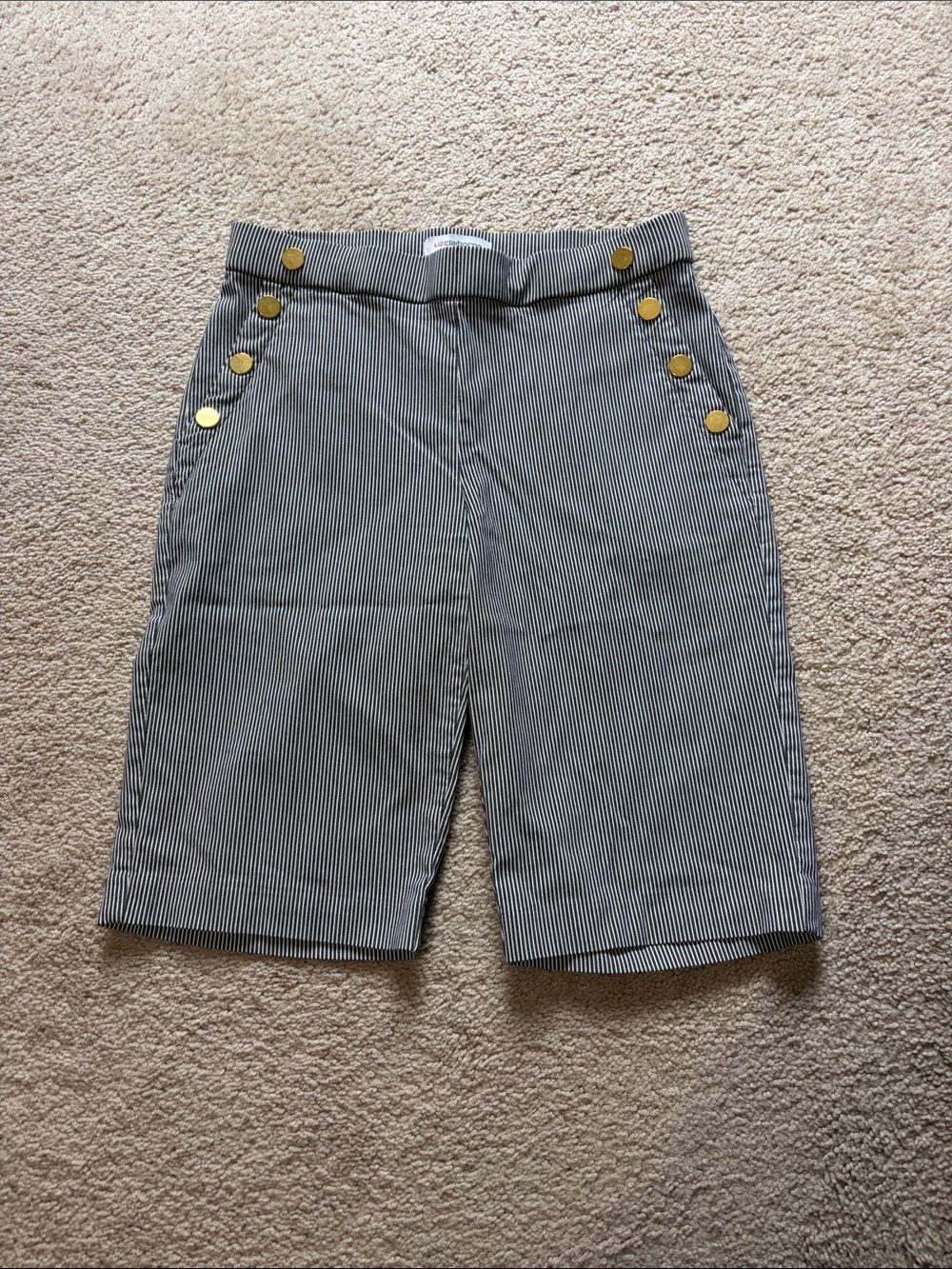 Striped Button Detail Women's Shorts - Gray/White